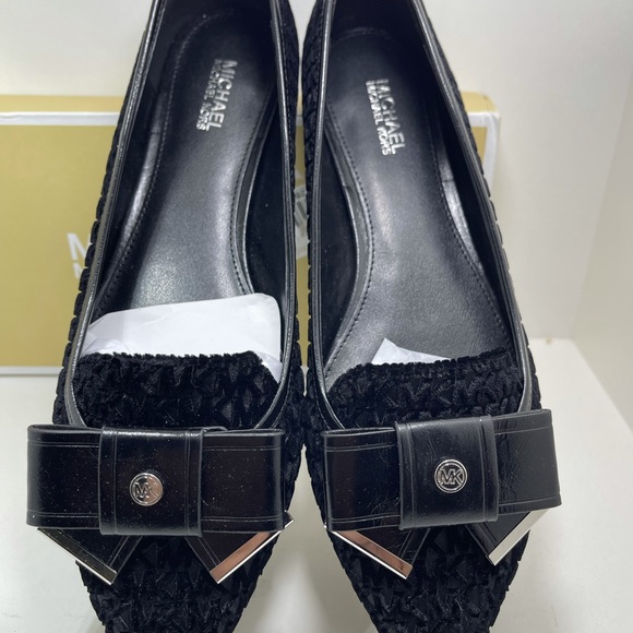 BNIB Michael Kors Belle Flex Valvet Flat Black 6 - Picture 4 of 10
